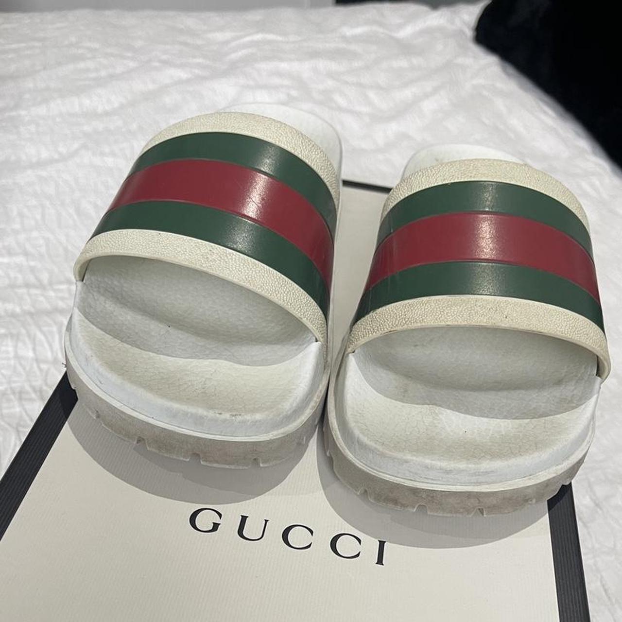 stereoanlæg spejl bytte rundt Gucci web slide sandal Need a good clean. Owned for... - Depop