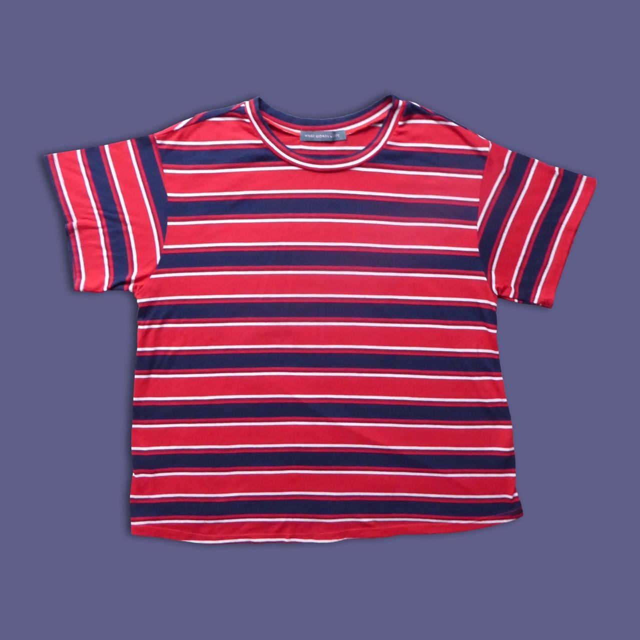 Women's Navy and Red T-shirt | Depop