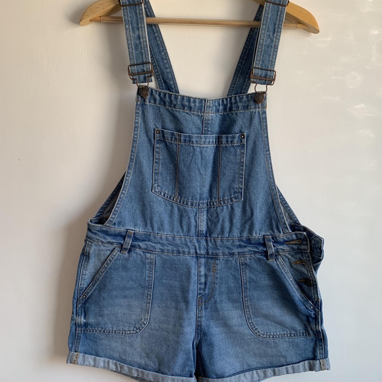 New look 915 dungarees age 15 to fit a size 10/12 - Depop