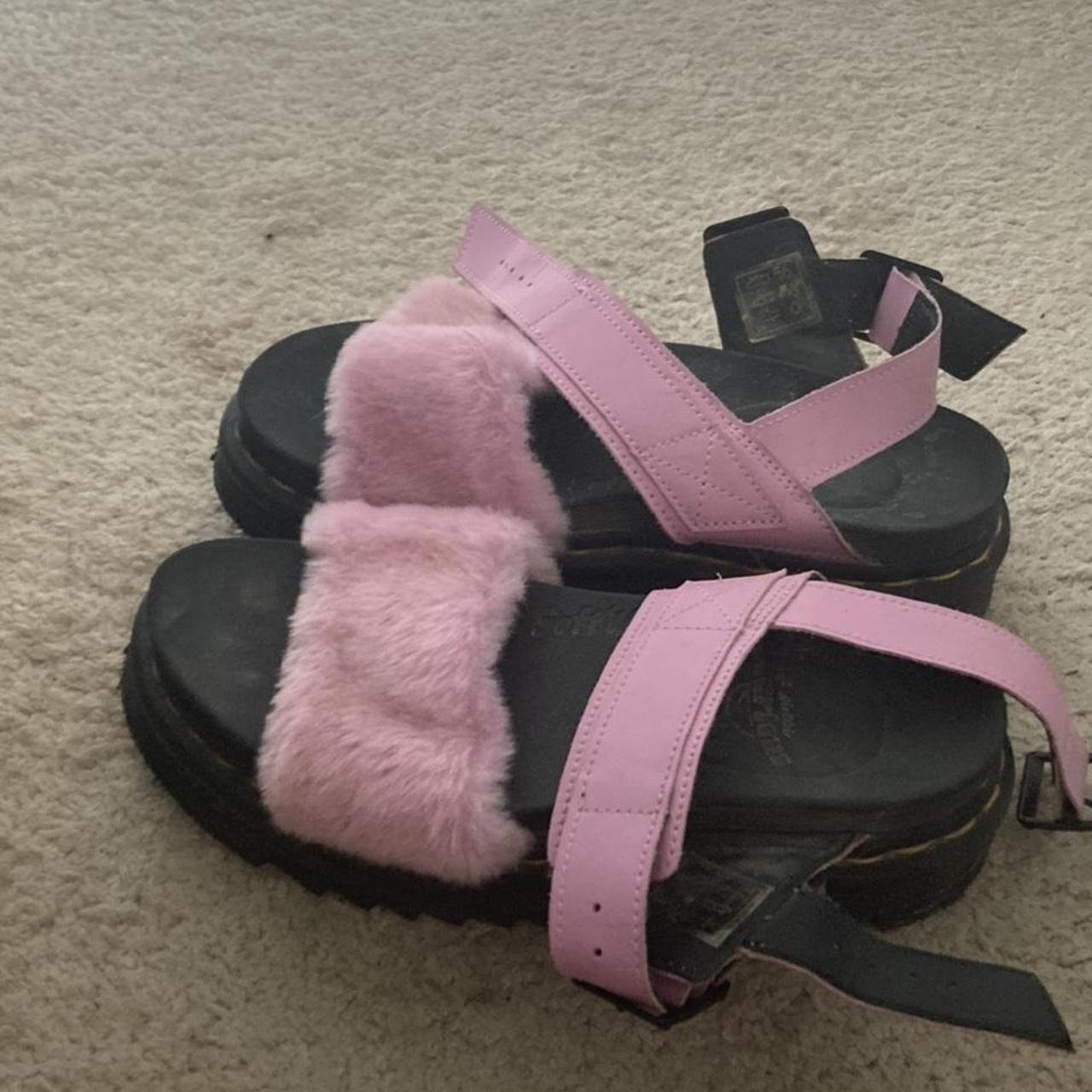 Pink fluffy dr marten 2025 sandals