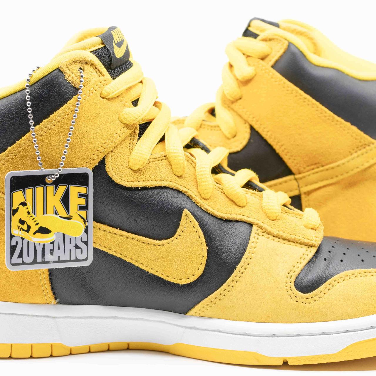 Nike sb dunk high iowa best sale