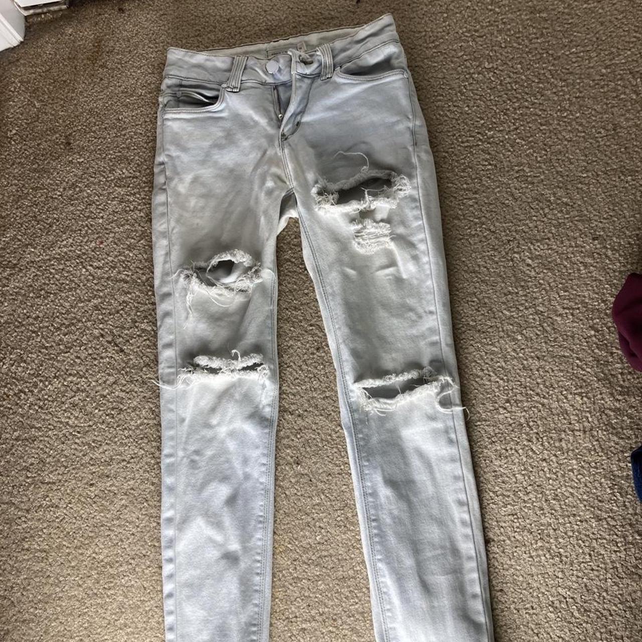 Silence + Noise Women's White Jeans Depop