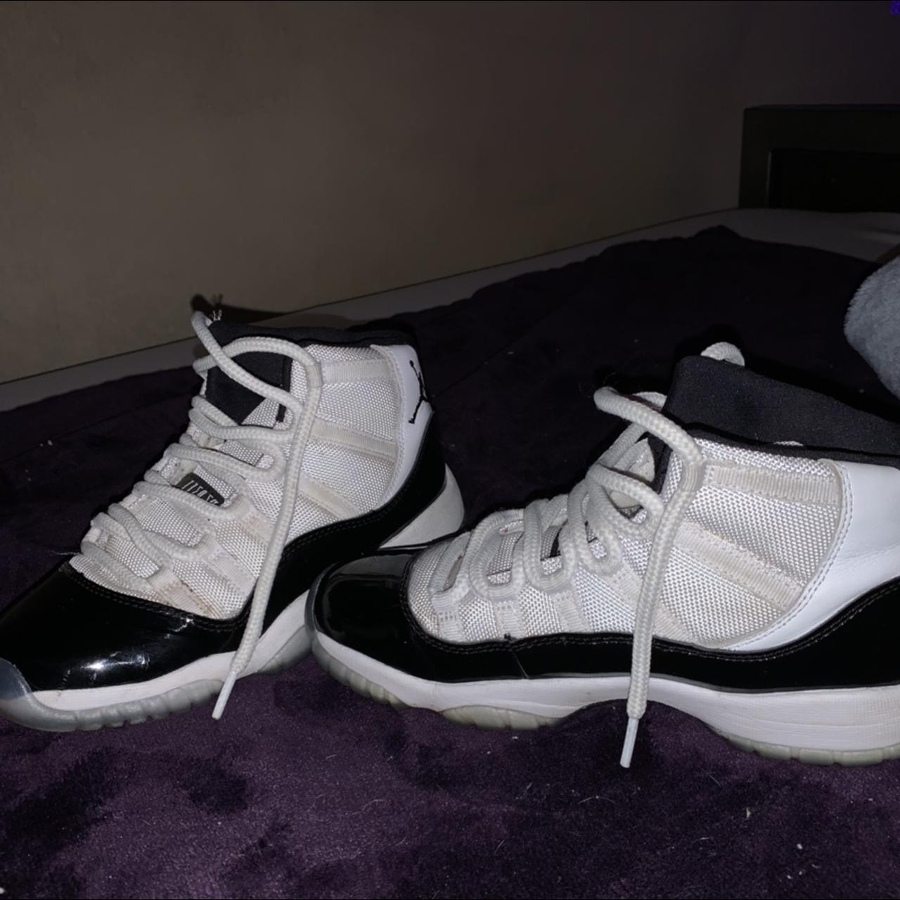 Jordan 11 best sale retro concord women's