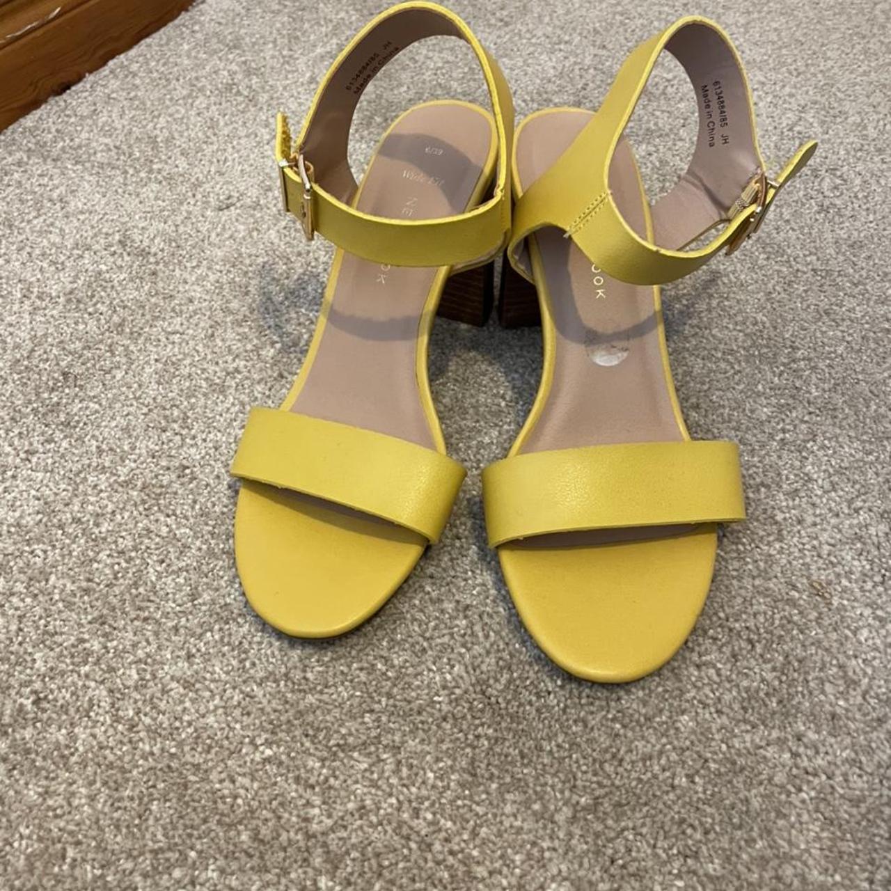 New look mustard sandals - Depop