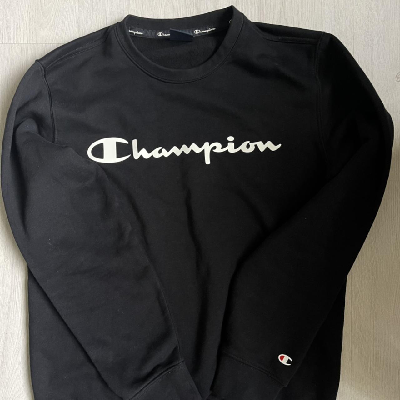 Champion crewneck shop near me