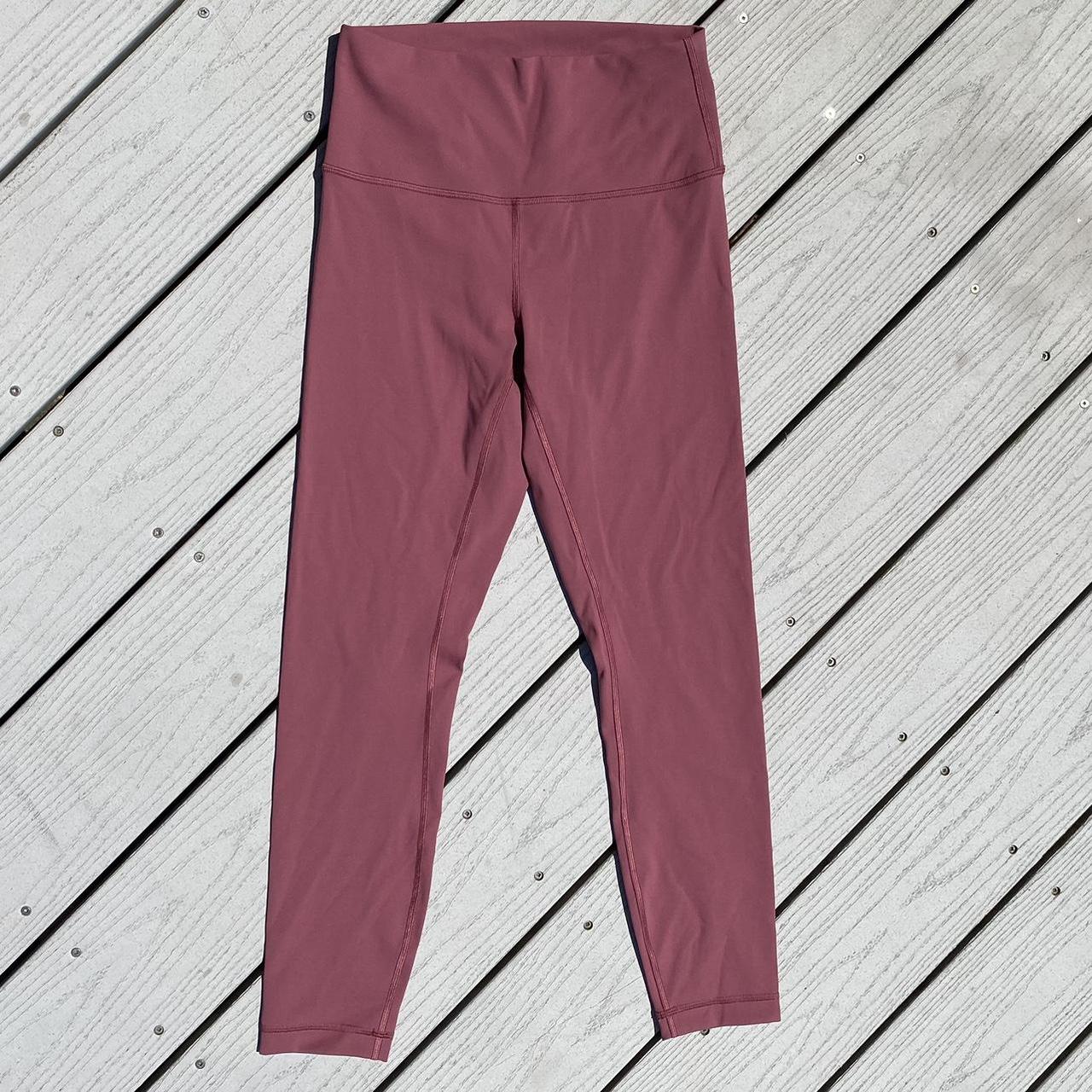 Size 6 Lululemon brown pattern cropped pants, wunder - Depop