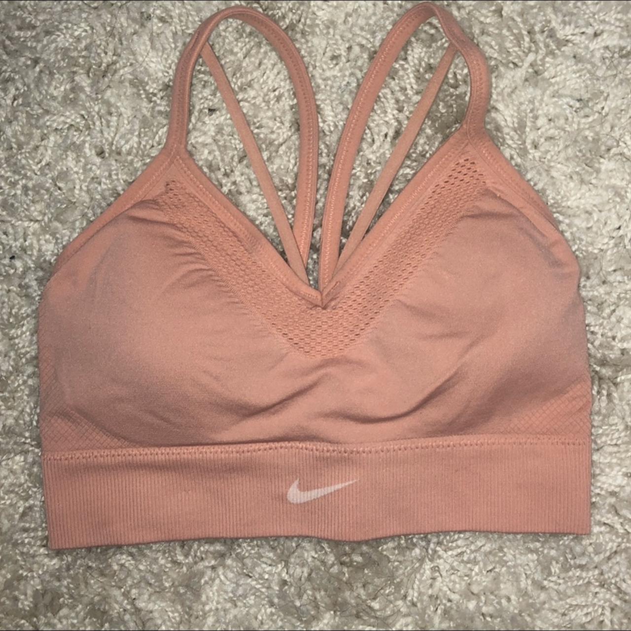 Women's nike sports bra (XS) Brand new! fits - Depop