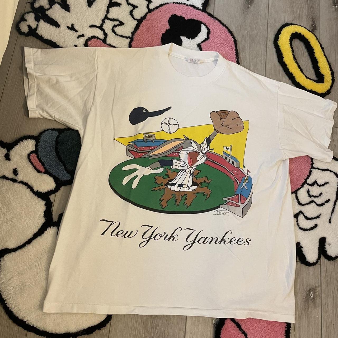 Vintage 1994 Warner Bros Bugs Bunny x MLB Yankees New York T-Shirt Large /  XLarge