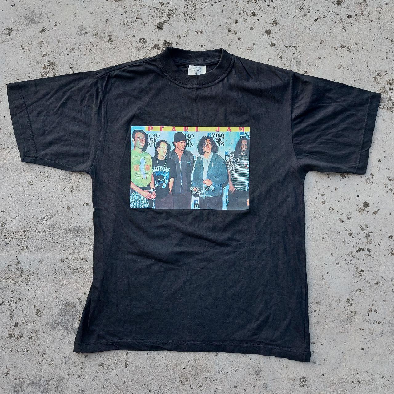 pearl jam tshirt iron on print size: L length: - Depop