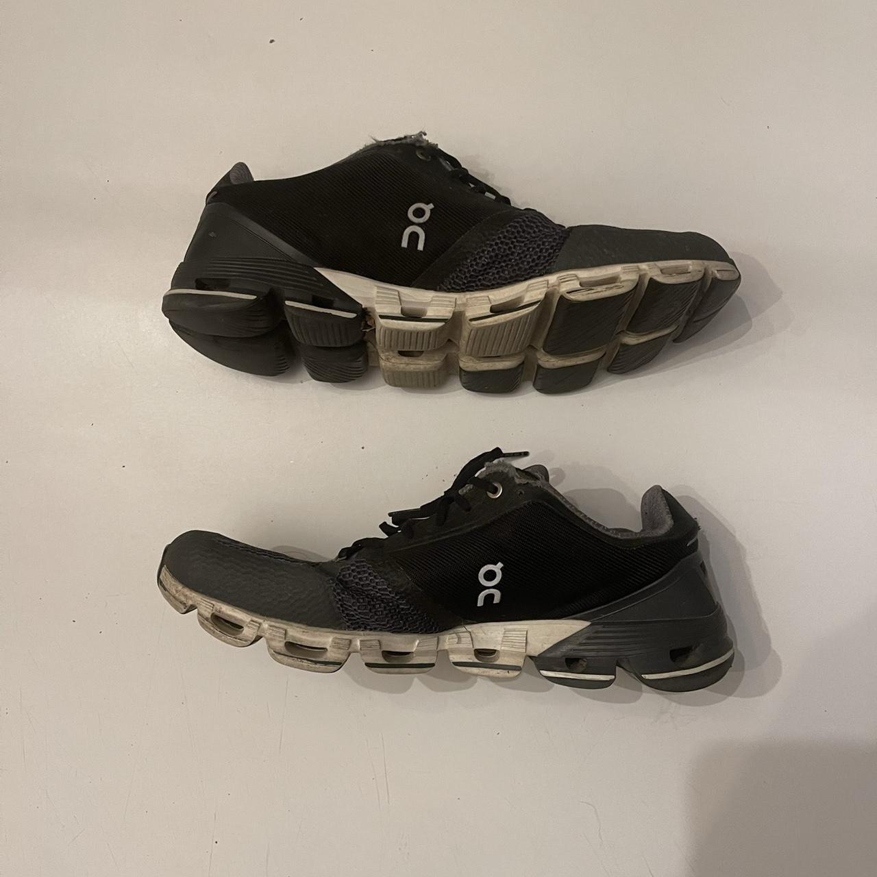 On Cloud Cloudflyer Men’s Black Athletic Shoes Size... - Depop