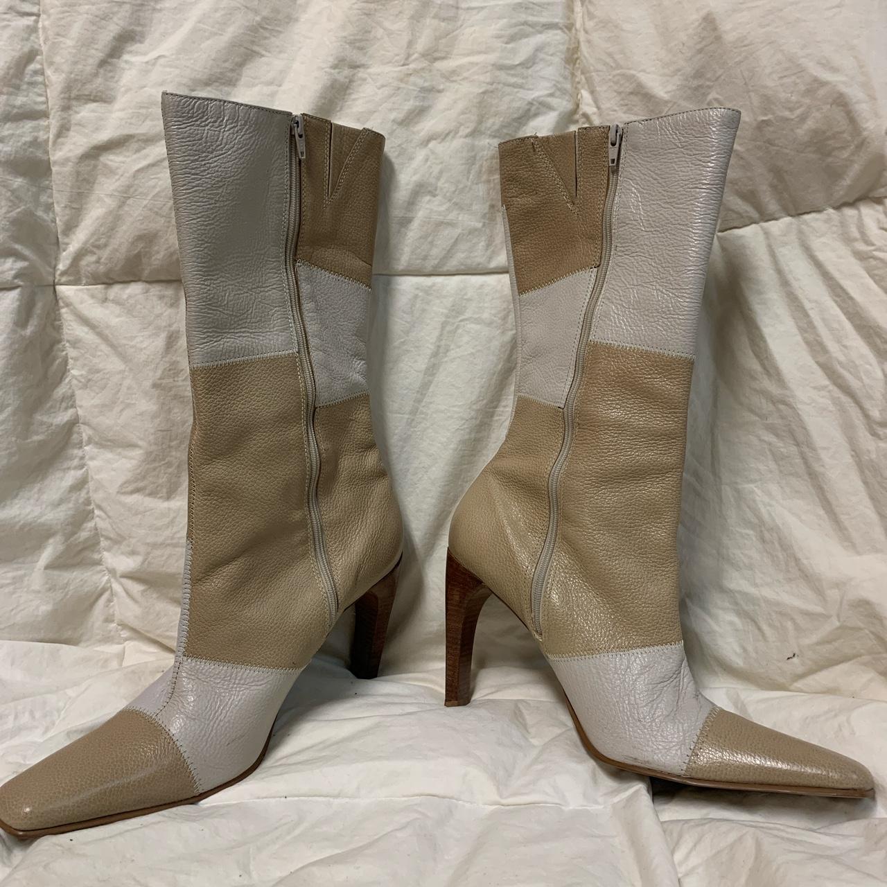 Women's Cream and Brown Courts (4)