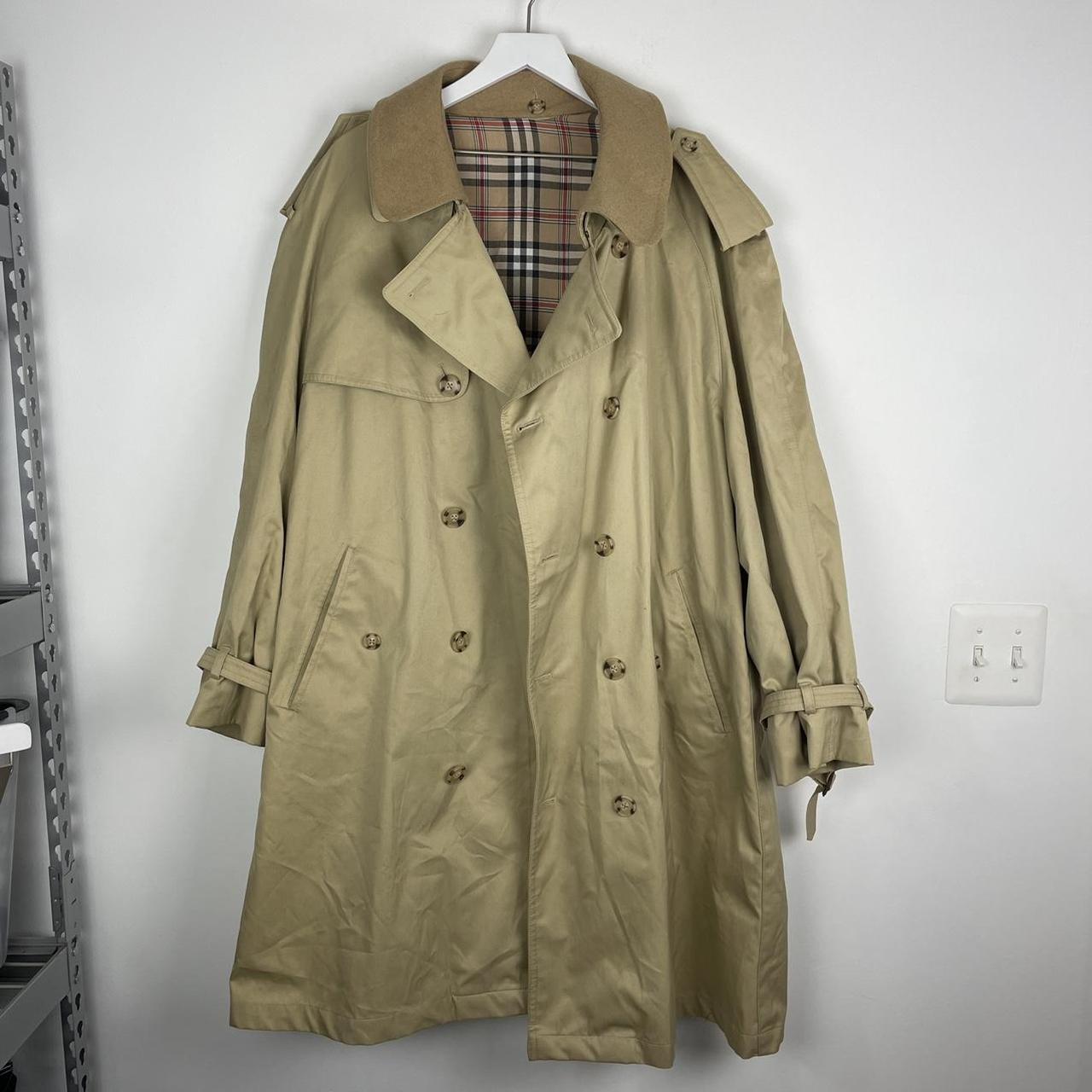Burberry’s Vintage Trench Coat & Button Wool Lining... - Depop