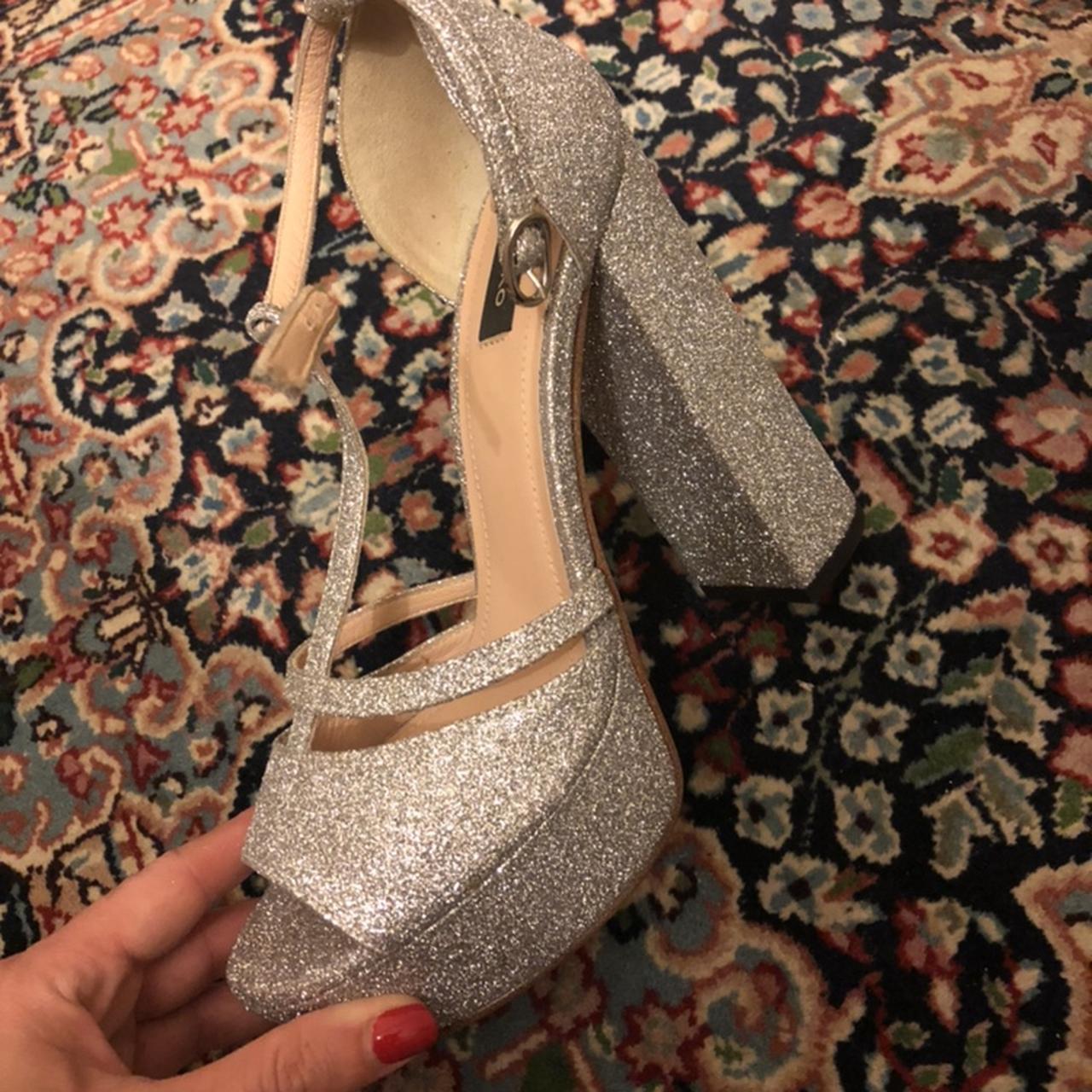 Sandali Pinko all glittered argentato mai... - Depop