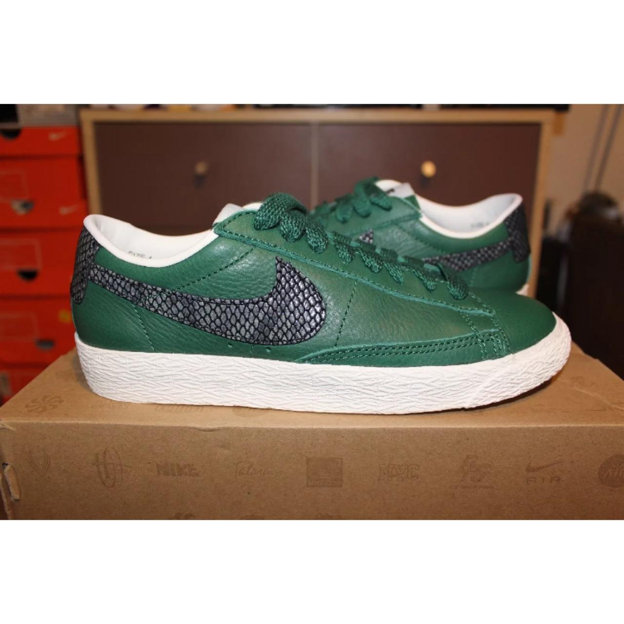 nike blazer vintage womens green