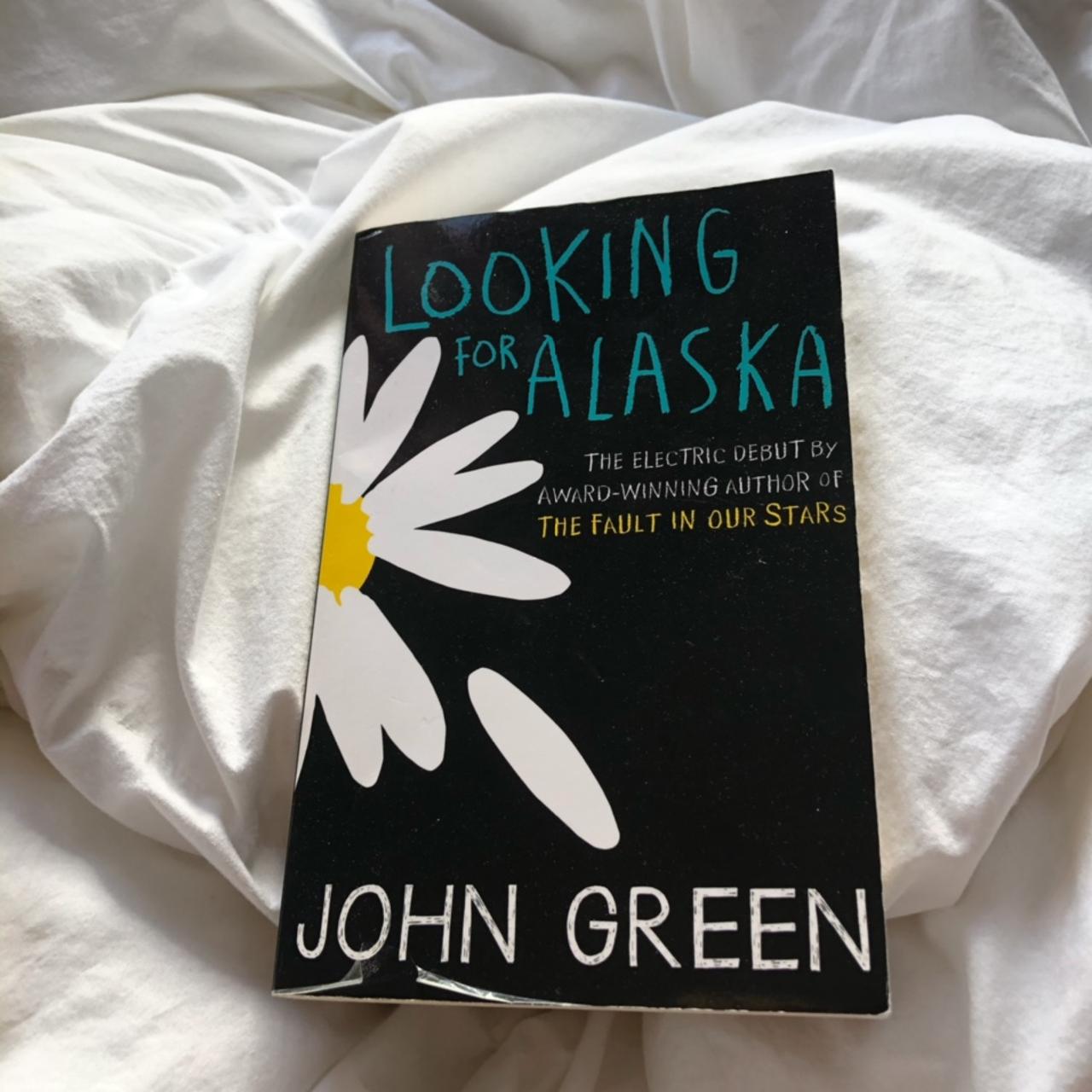 Looking for Alaska by John green 🍭 great condition... - Depop