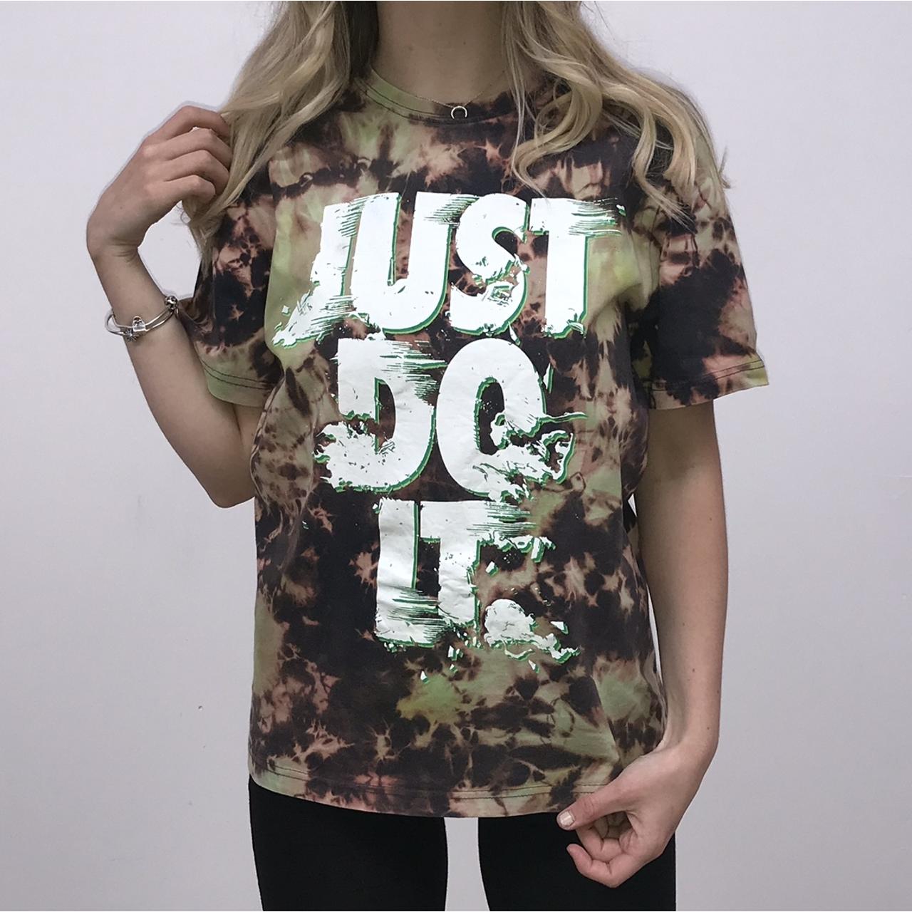nike tie dye t shirt womens