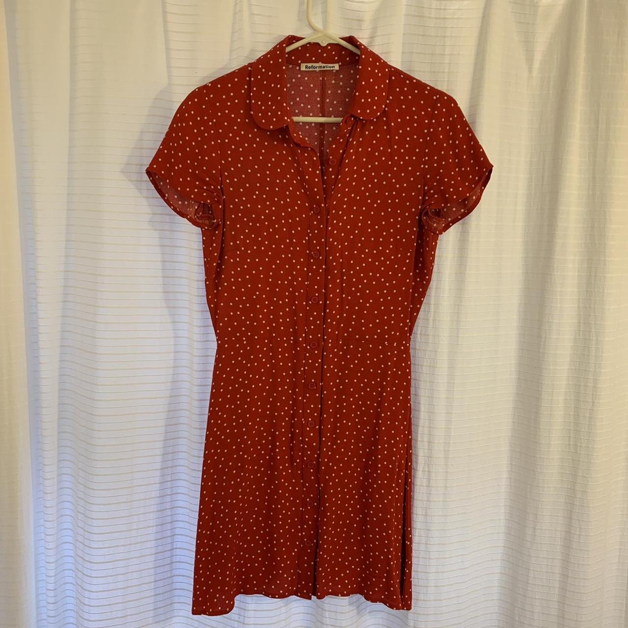 Reformation button up cuuuutie dress in red w/ polka...
