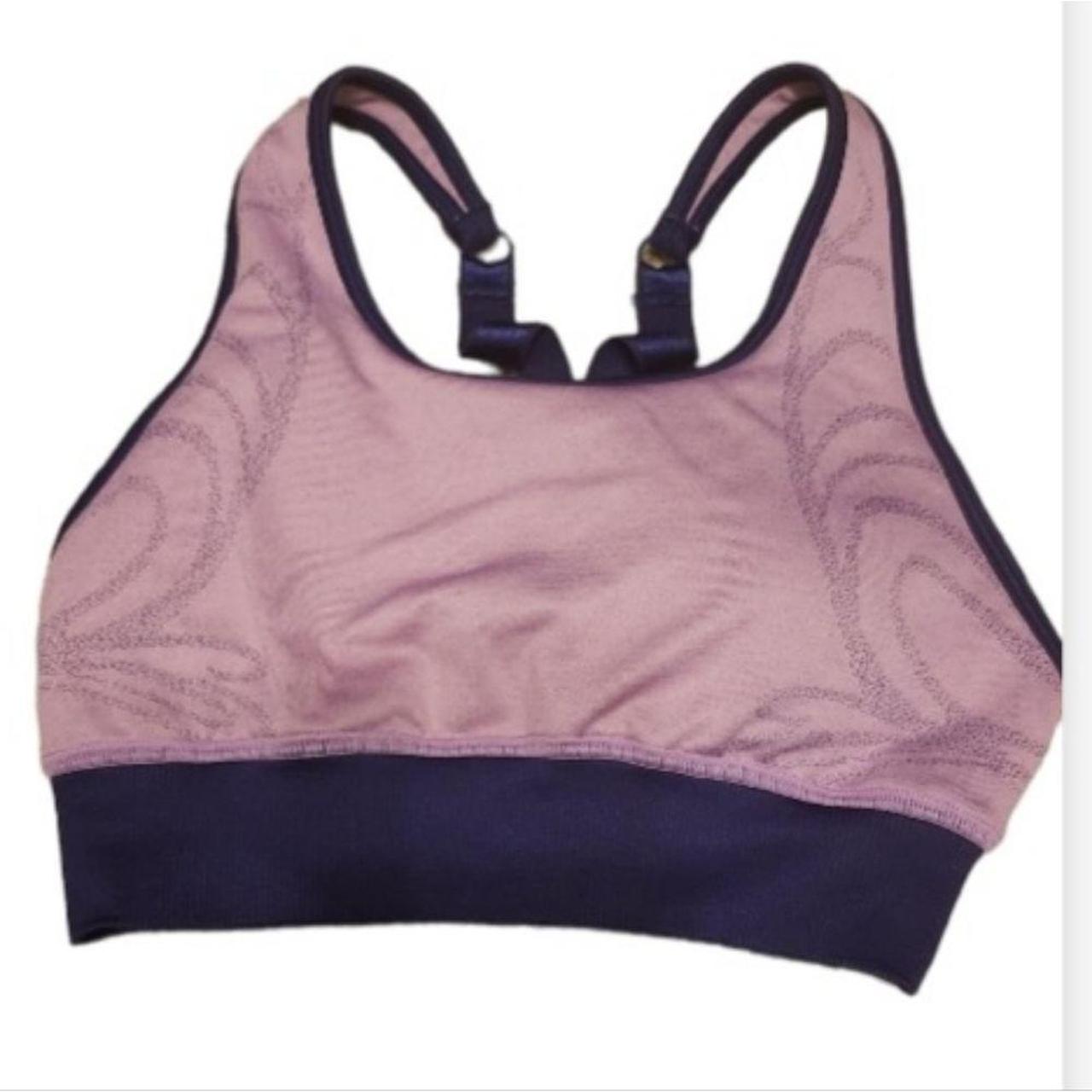Fabletics sports bra Size xs Pit to pit 11.5in In - Depop