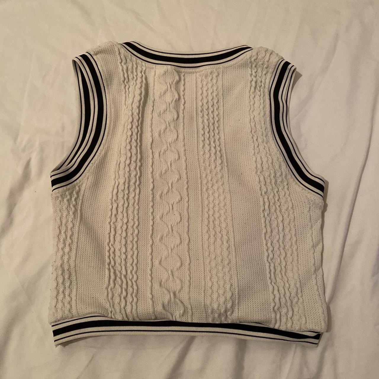 Product Image 3 - Cropped Sweater Vest 🤍


#sweatervest #croppedsweater