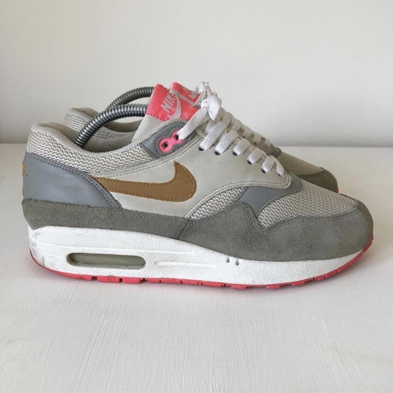 Air max 1 hotsell pink pack flamingo