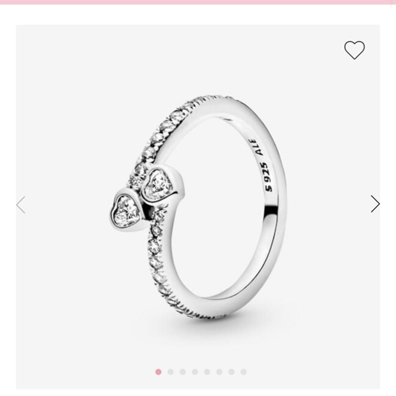 Pandora sparkling 2024 heart ring