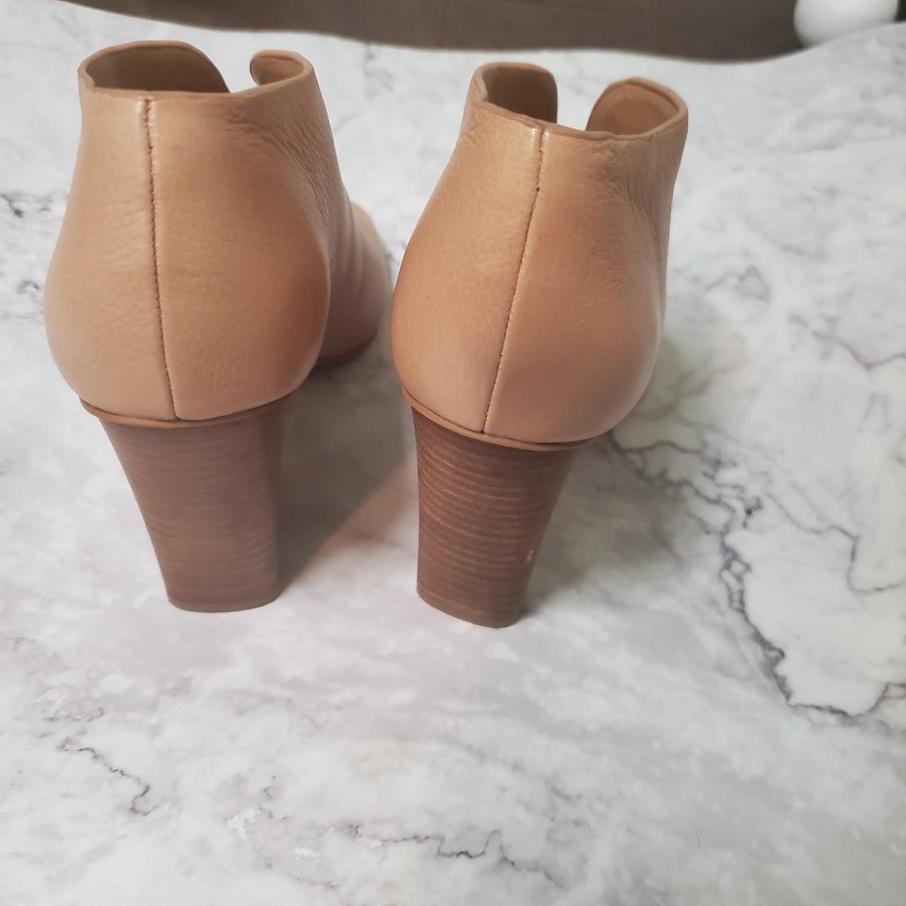 Vince camuto andrita hotsell leather block heel booties