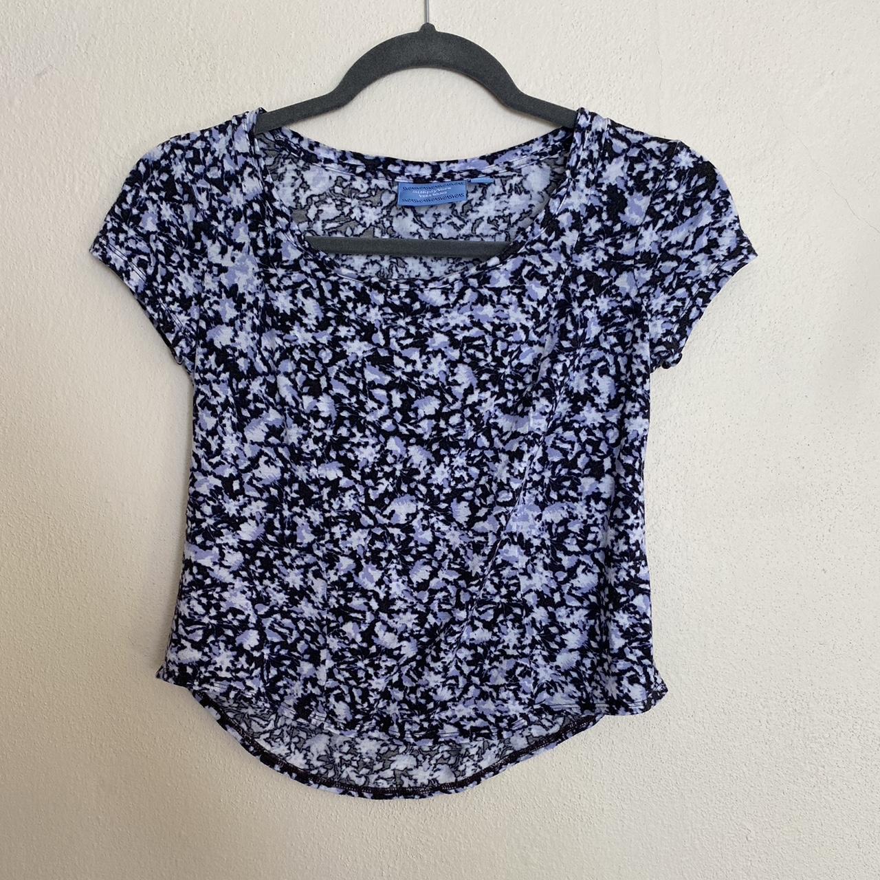 Simply Vera Vera Wang Women's Blue and Navy Shirt | Depop