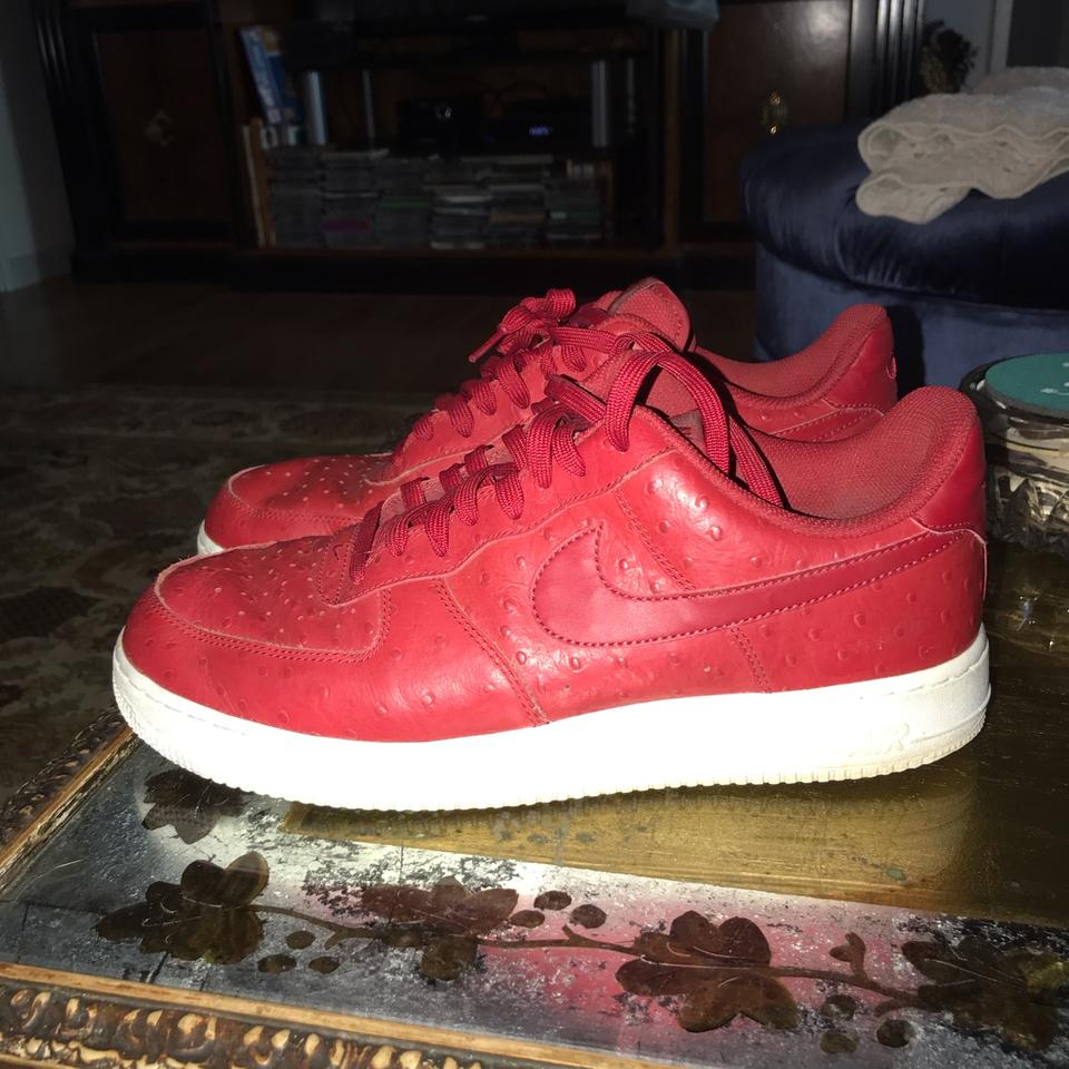 Nike air force 1 red clearance ostrich