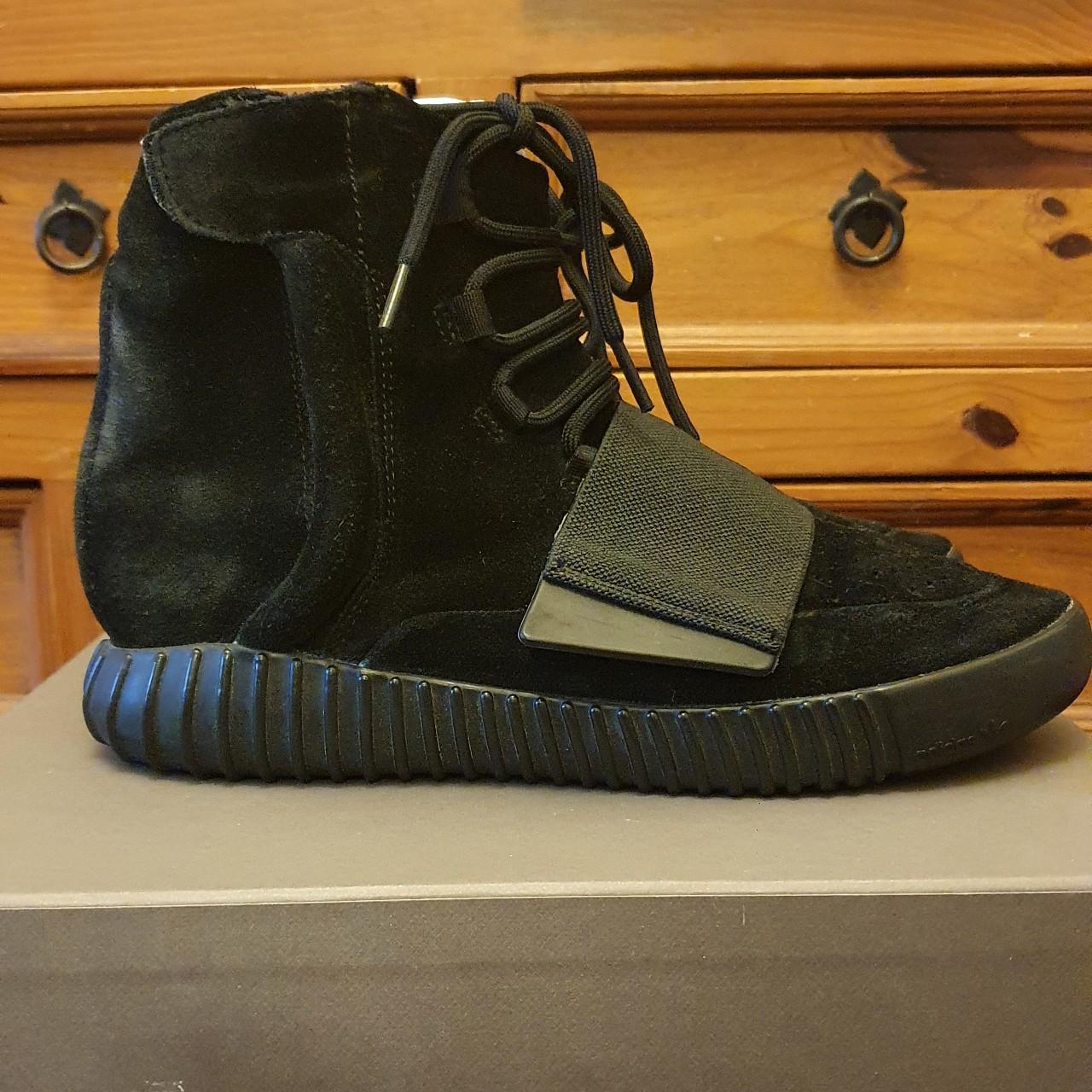 Yeezy 750 dust on sale bag