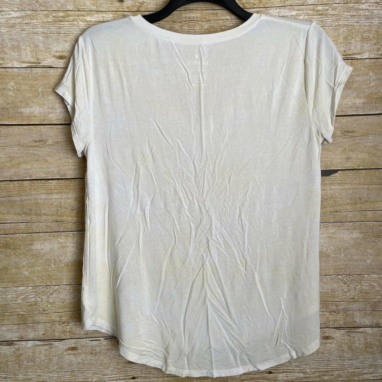 american eagle favorite tee