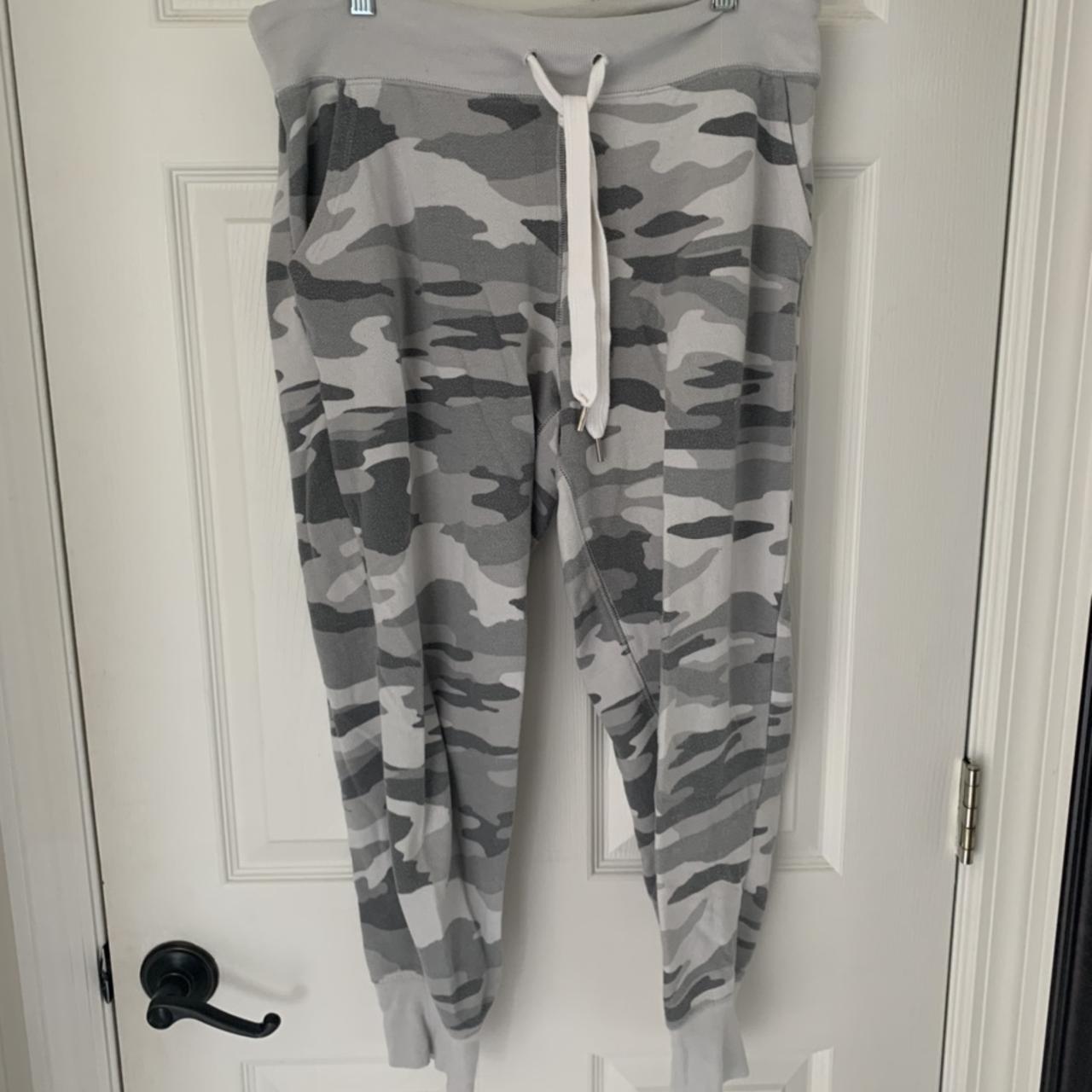 aerie joggers camo