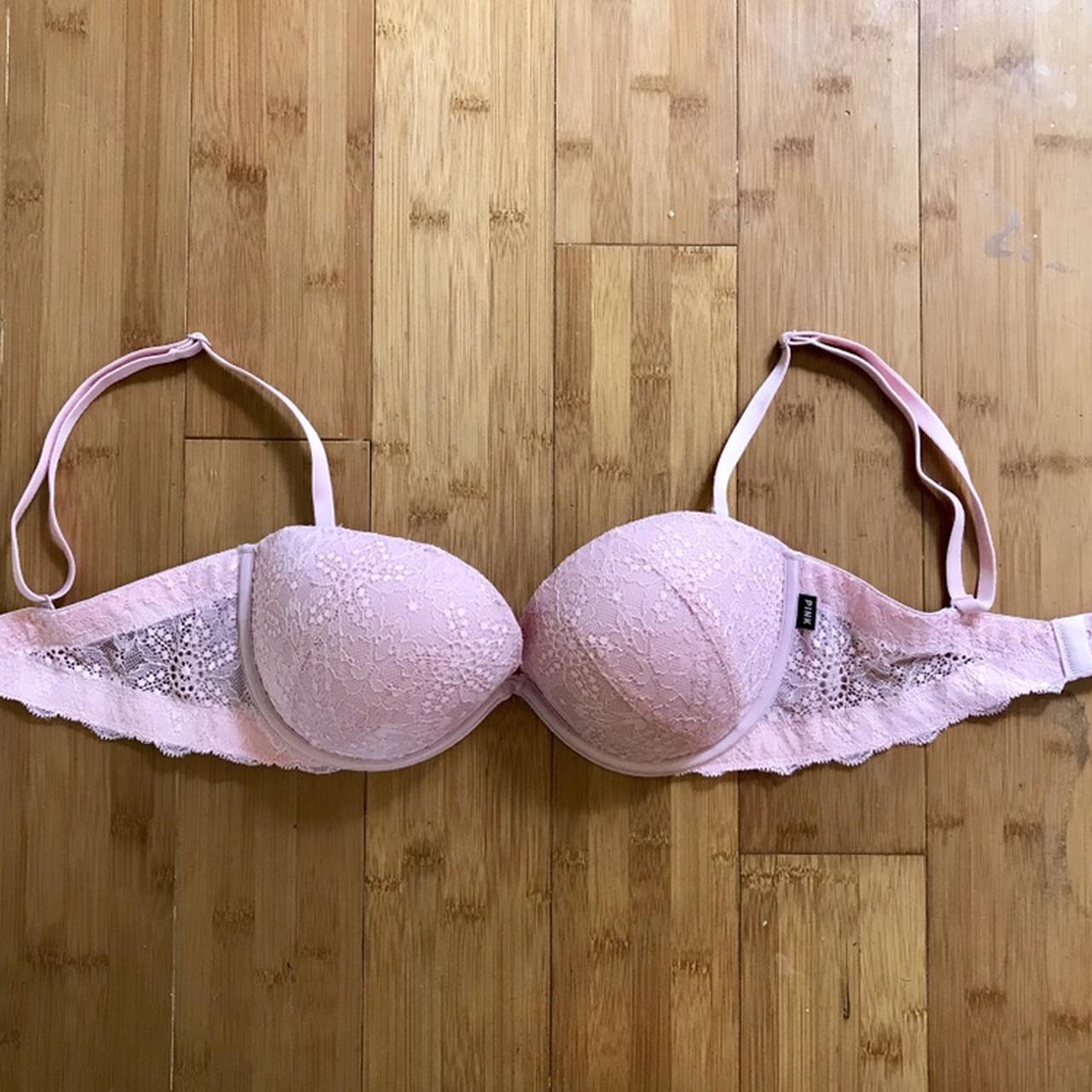 Nude 32D Victoria's Secret push-up bra. Light - Depop