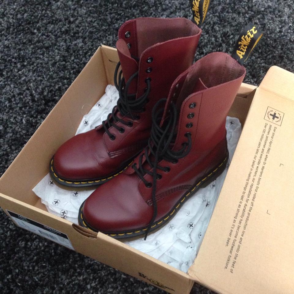 Dr martens 1490 cherry red smooth best sale