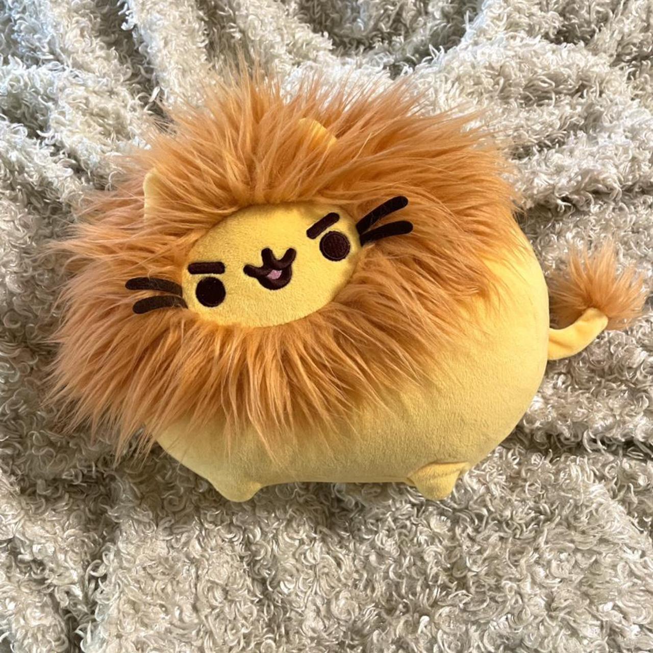 lion pusheen