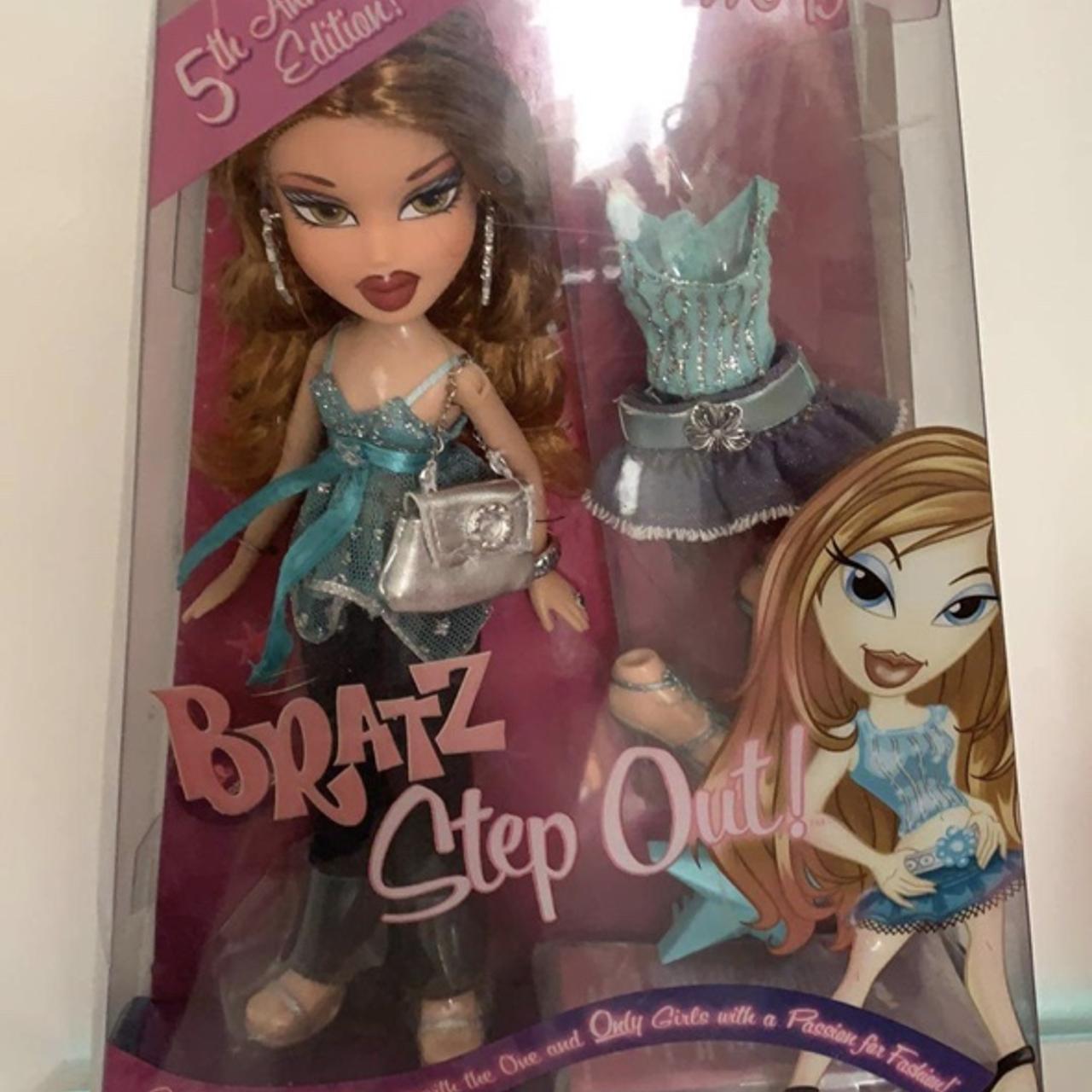 Bratz miscellaneous accessory lot peeling on the - Depop