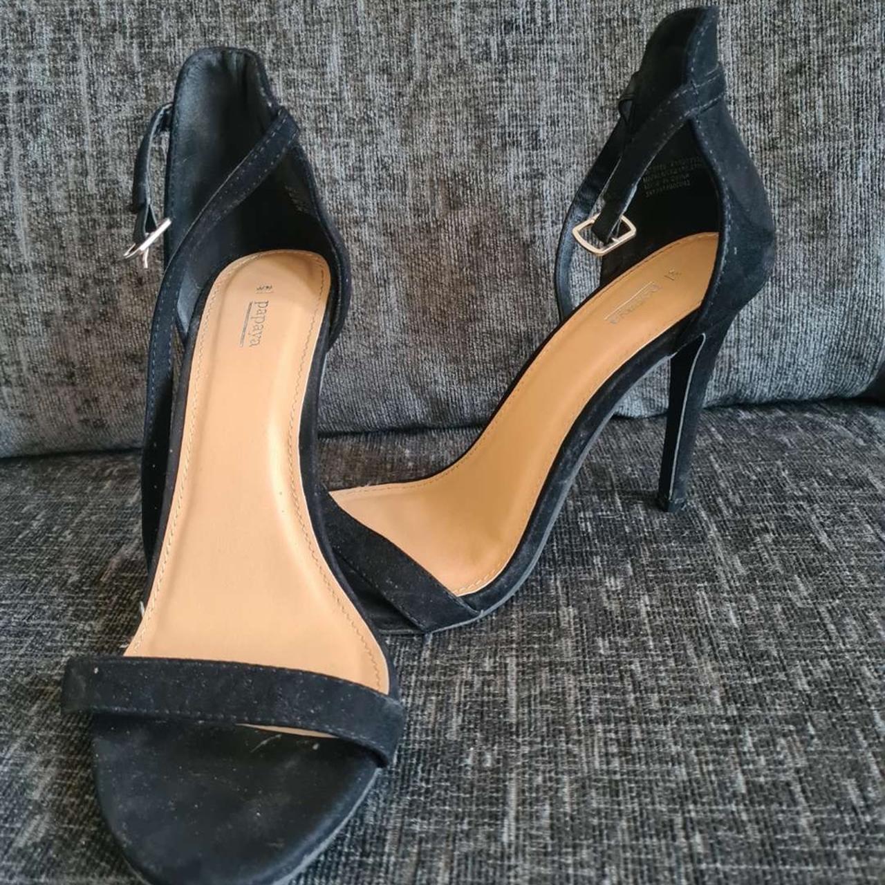 Plain black heel best sale