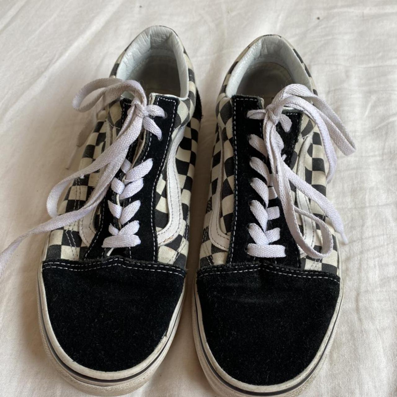 vans checkerboard tie up