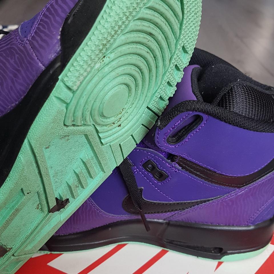 Nike air shop revolution electric purple