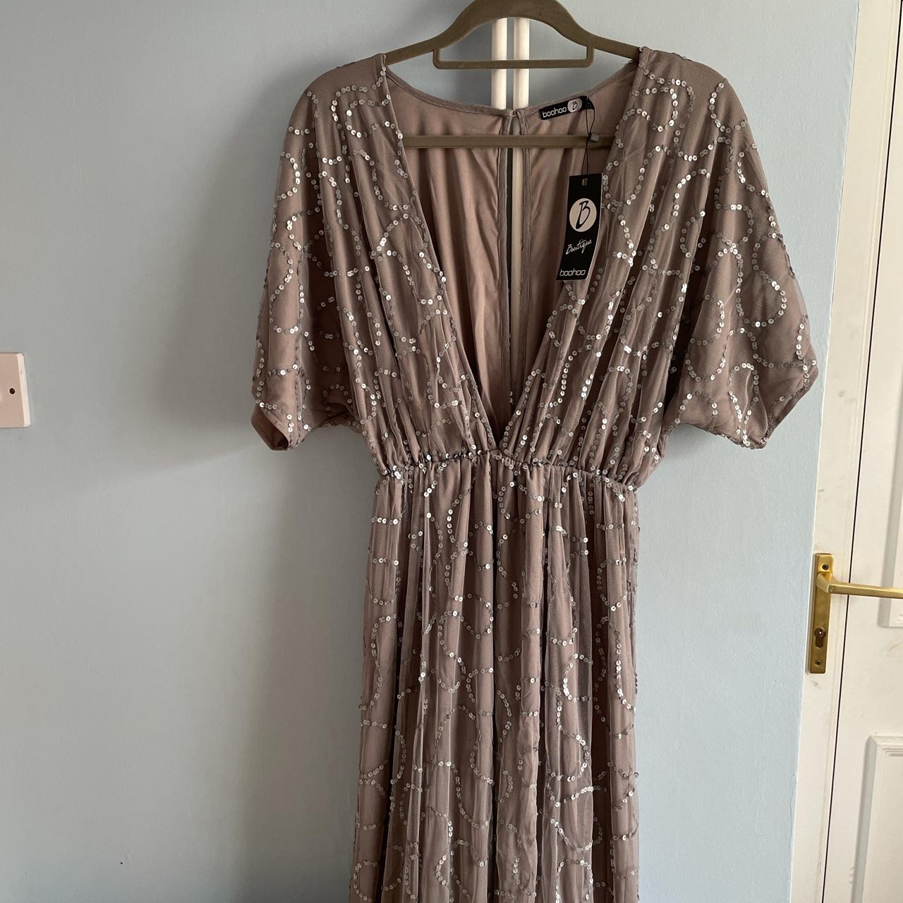 Boohoo Women's Grey Dress | Depop