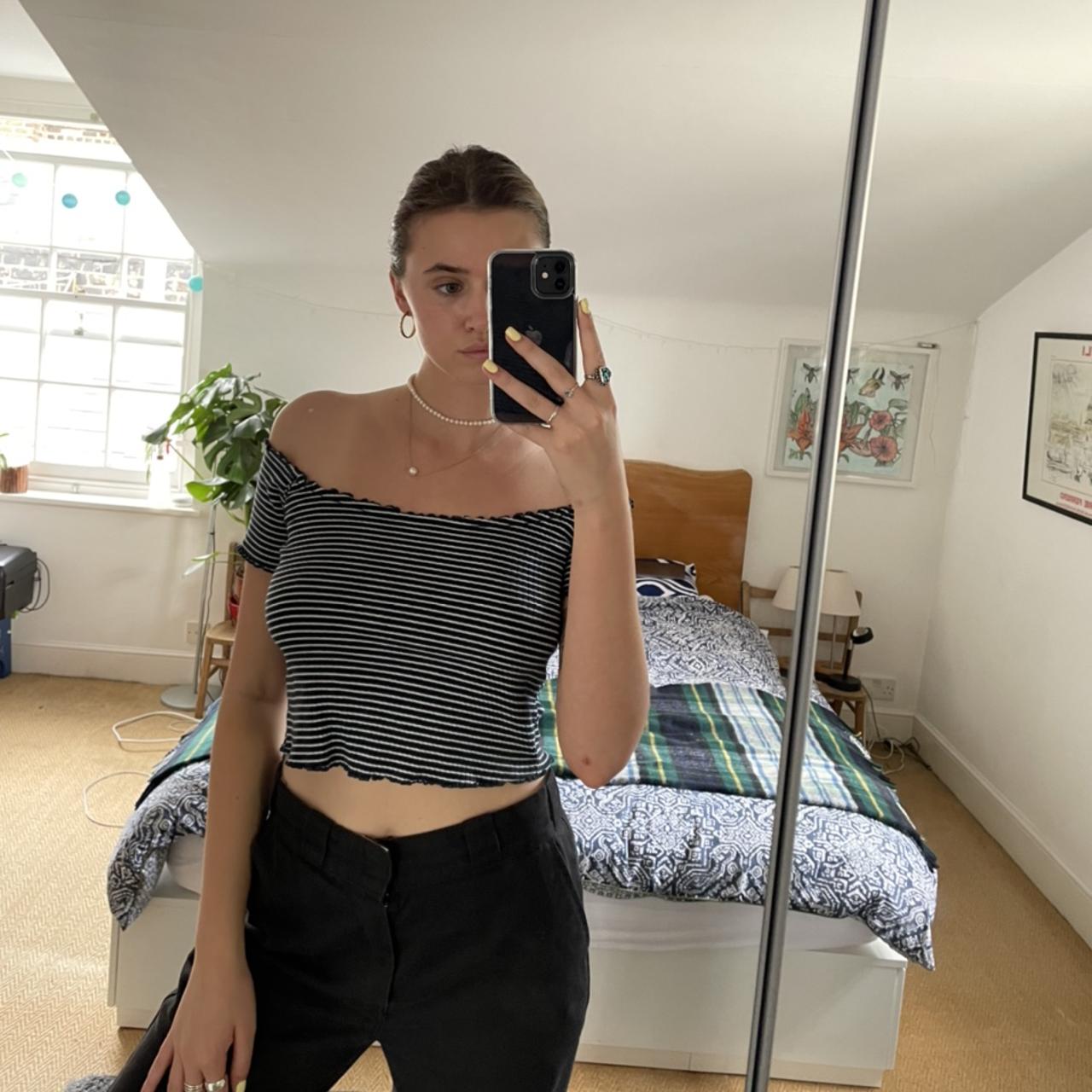 Urban Outfitters Women's Navy and White Crop-top | Depop