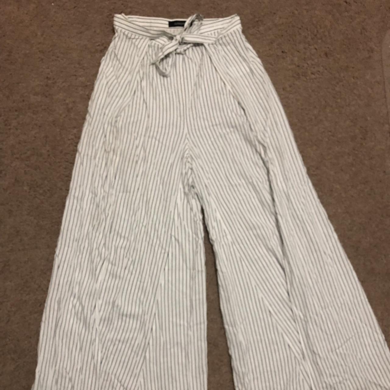 Glassons store striped pants