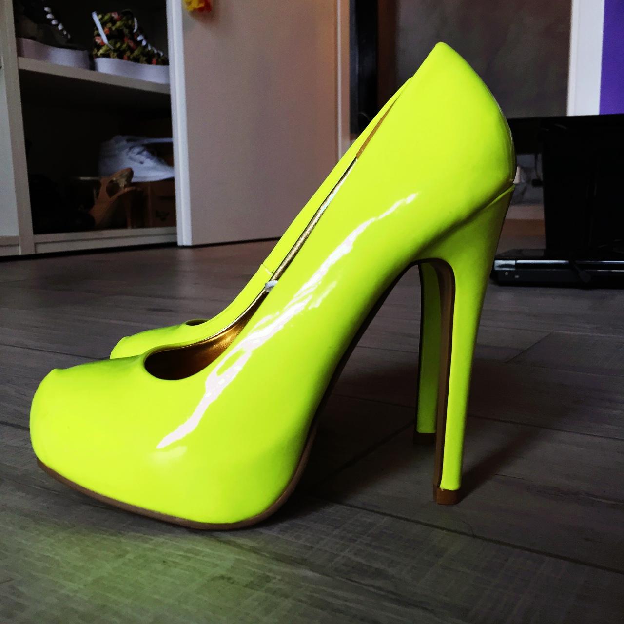 Decolte fluo on sale