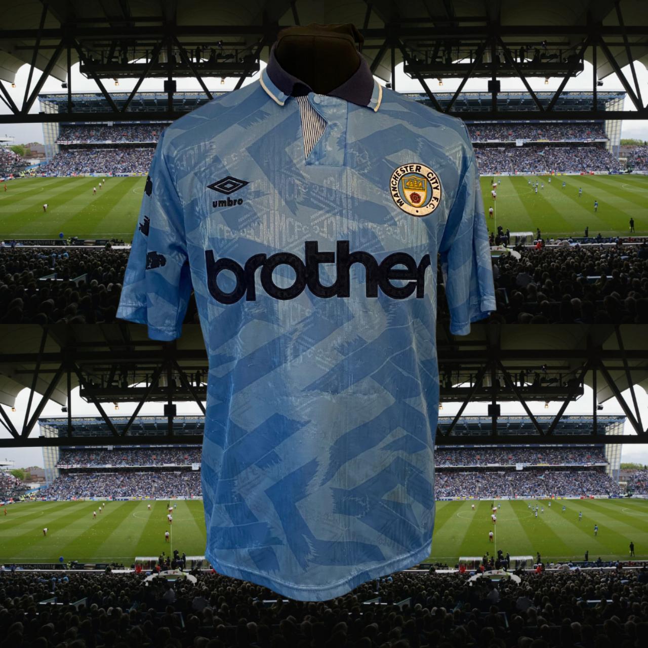 MANCHESTER CITY 199193 HOME FOOTBALL SHIRT Size... Depop