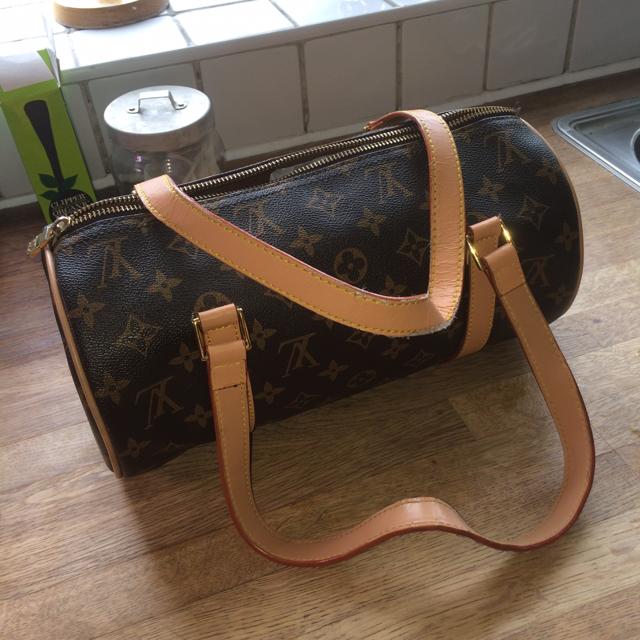 🤎Louis Vuitton Papillon Monogram 19 Brown🤎 not - Depop