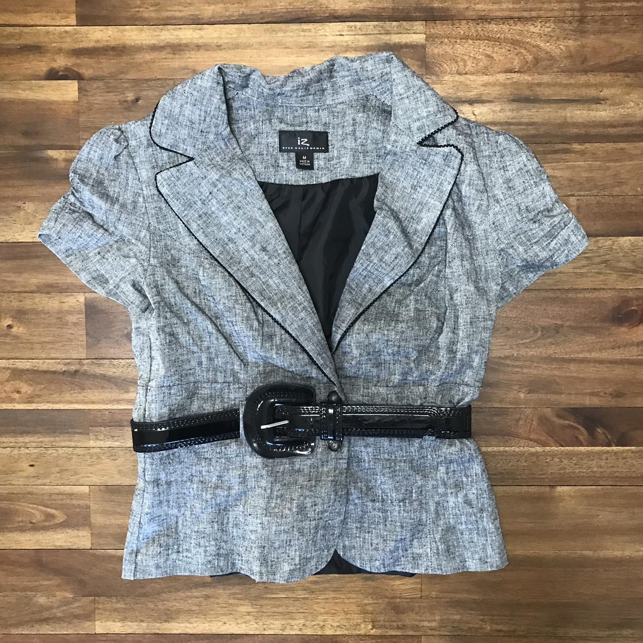 IZ Byer California Grey Short Puff Sleeve Fitted... - Depop