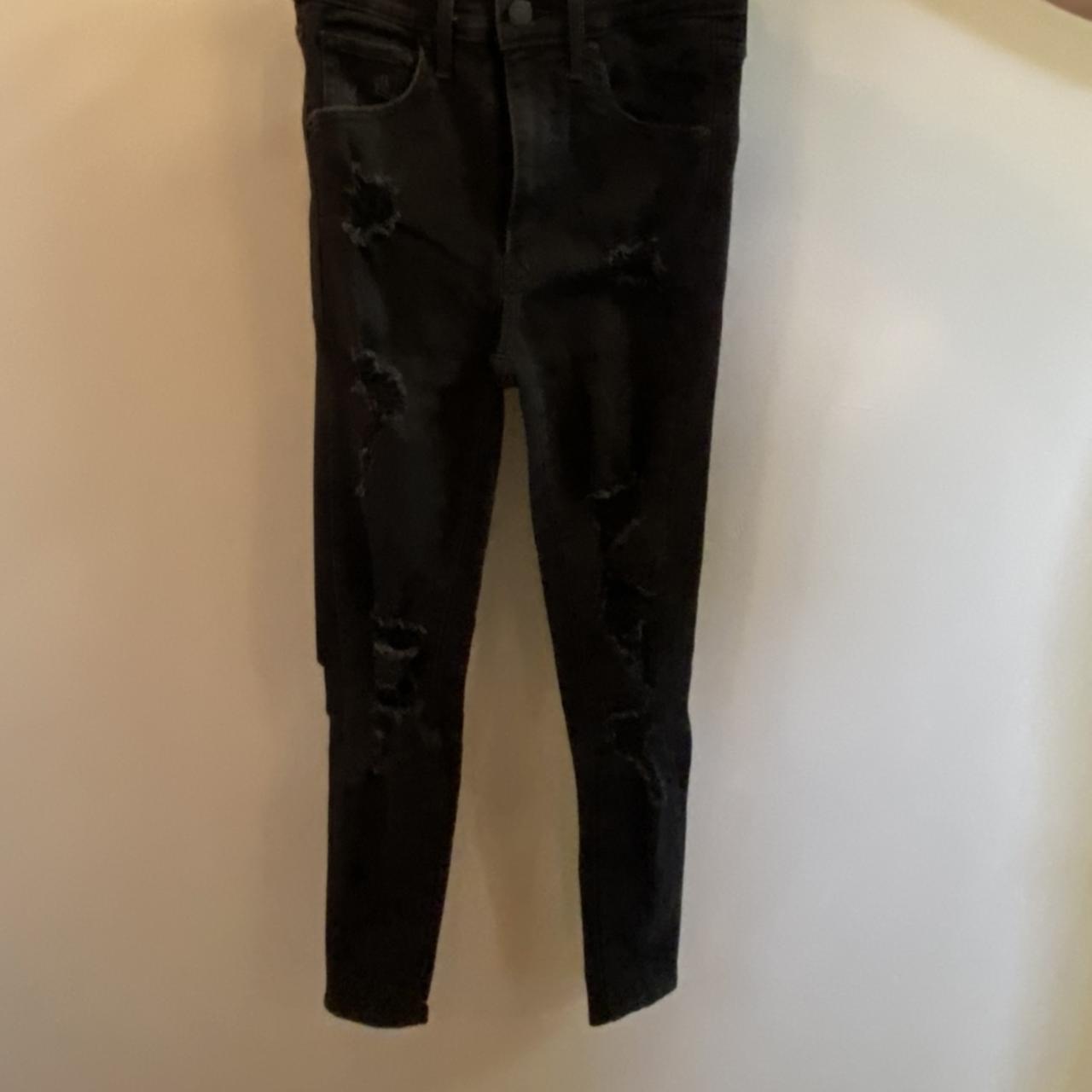 black levi ripped skinny jeans worn once or twice - Depop