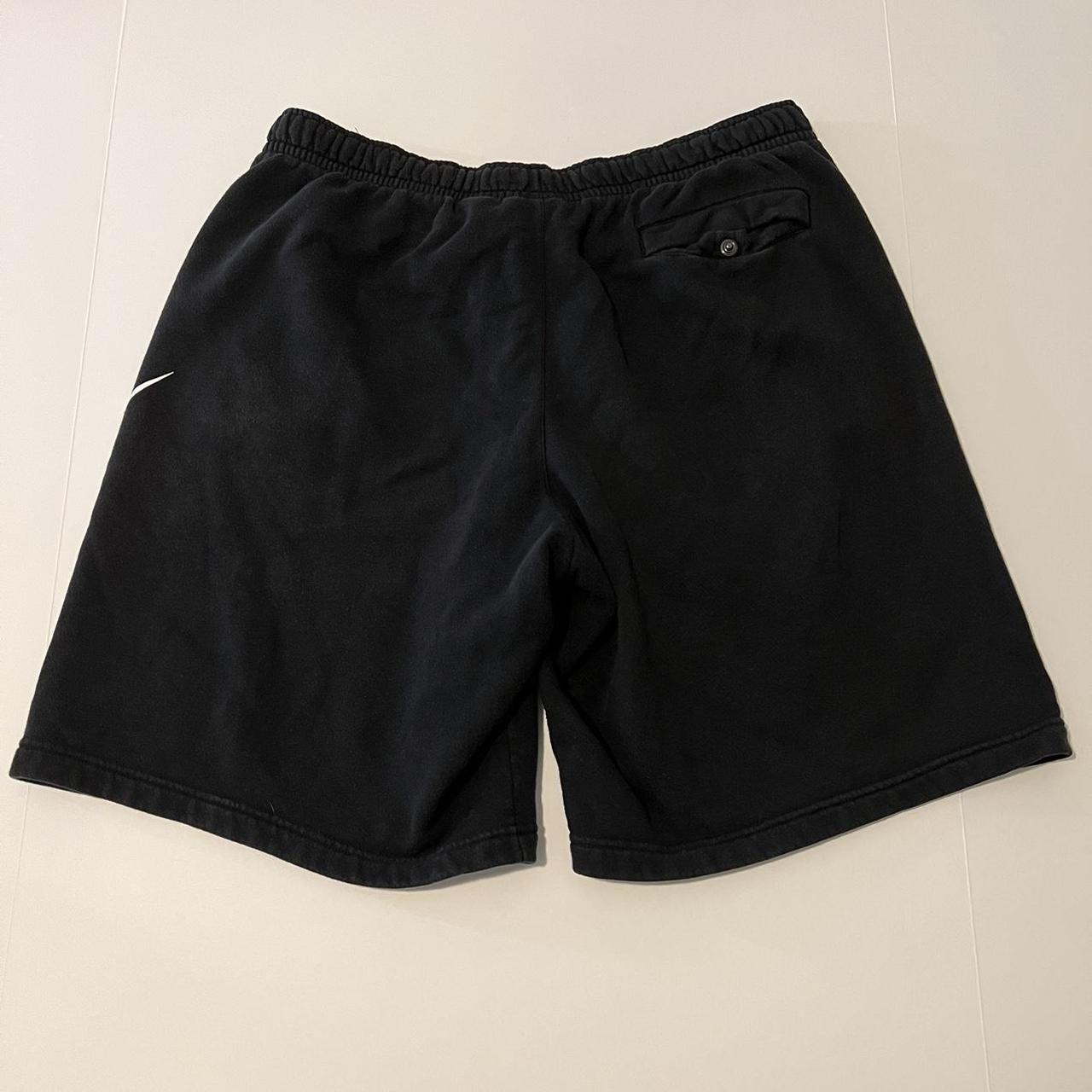 nike club fleece sweatshorts