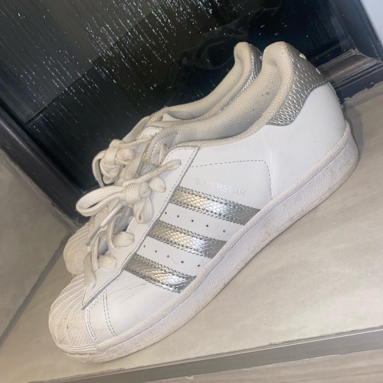 Adidas superstar with silver cheap stripes