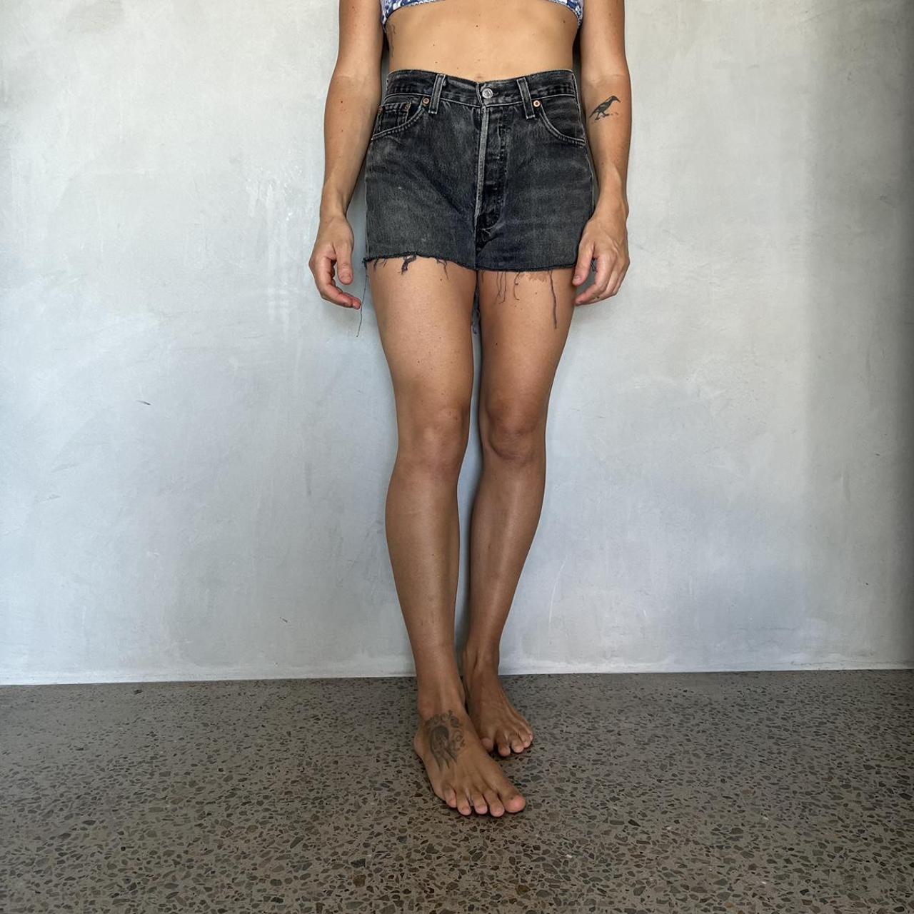 levi cut off shorts