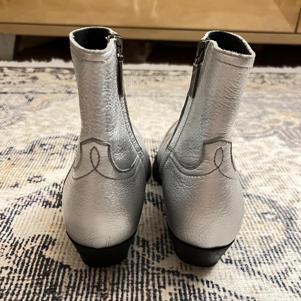 Saint laurent outlet silver boots